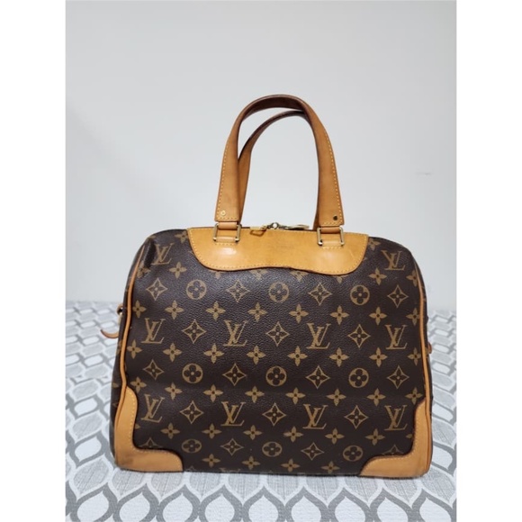 Authentic Louis Vuitton Monogram Canvas Retiro MM NM Bag
